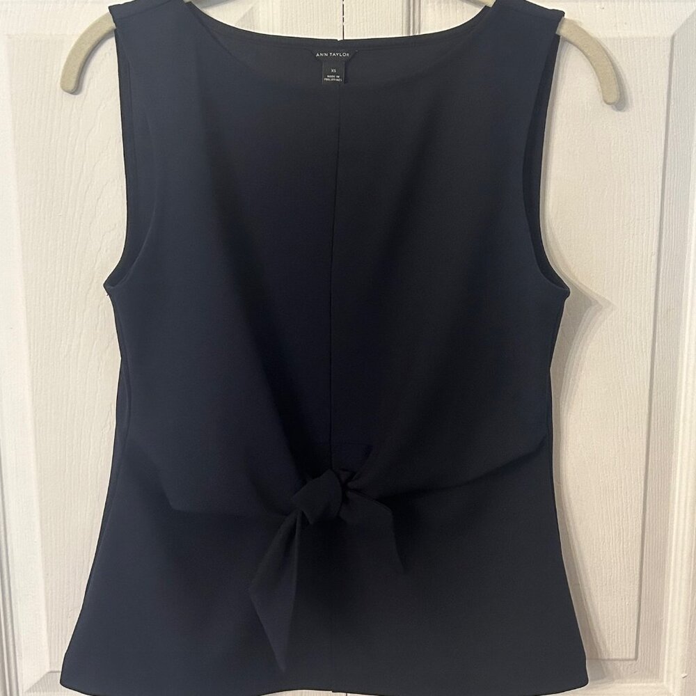 Ann Taylor Navy Tie-Front Sleeveless Blouse Size XS